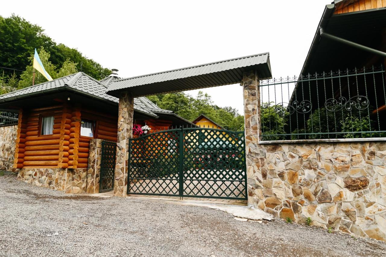 Chudodievo In Chynadievo Mini-Hotel Chynadiyovo エクステリア 写真