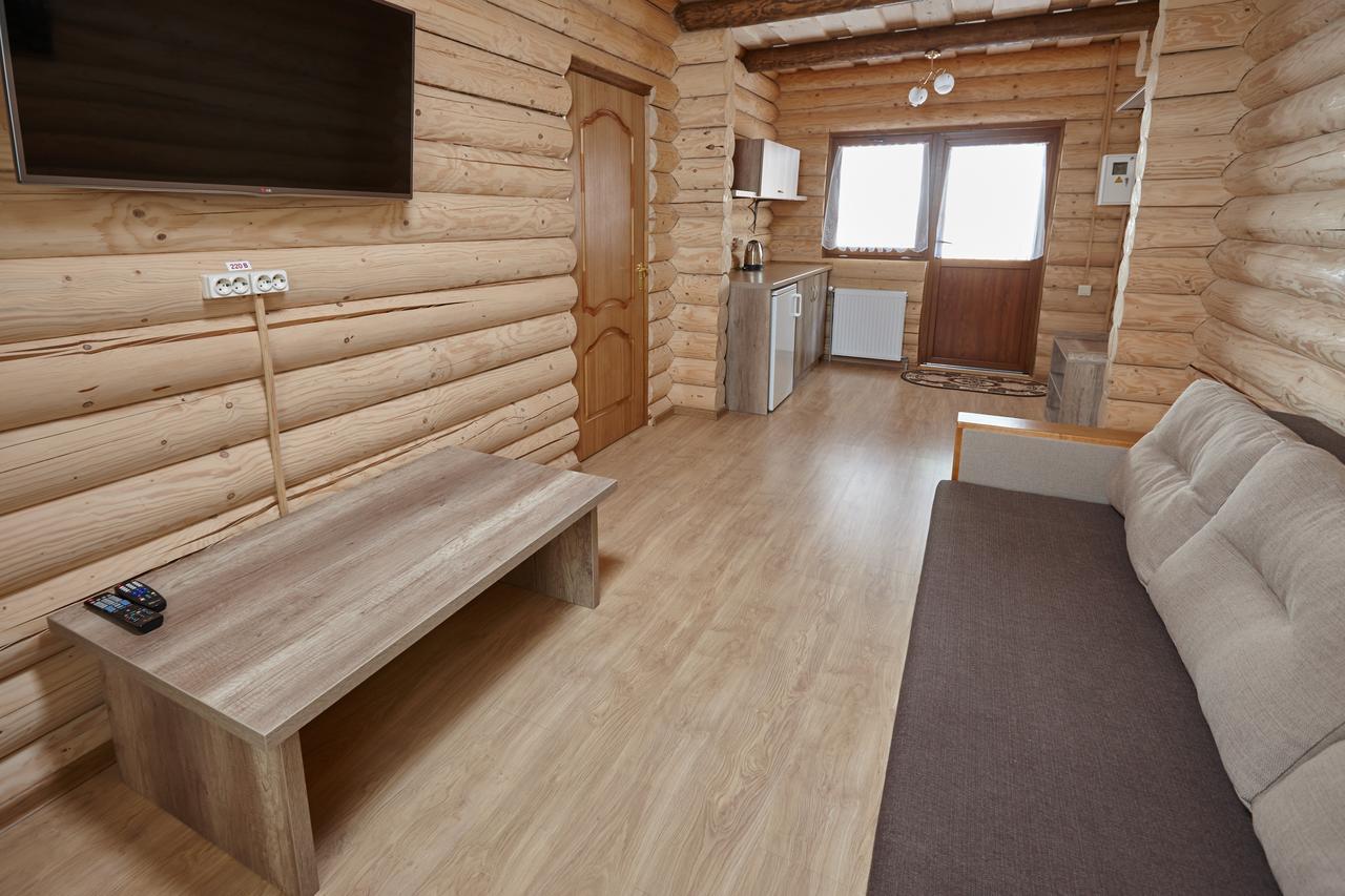Chudodievo In Chynadievo Mini-Hotel Chynadiyovo エクステリア 写真